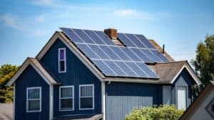 a minneapolis home with solar panels 