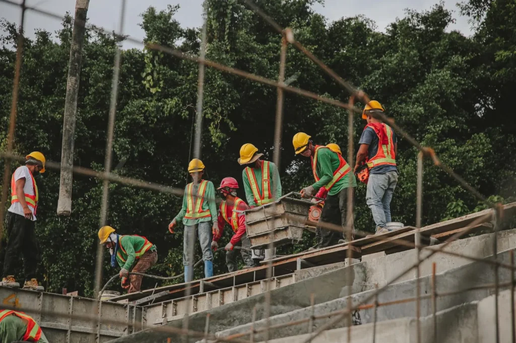 Construction crew working together on a jobsite